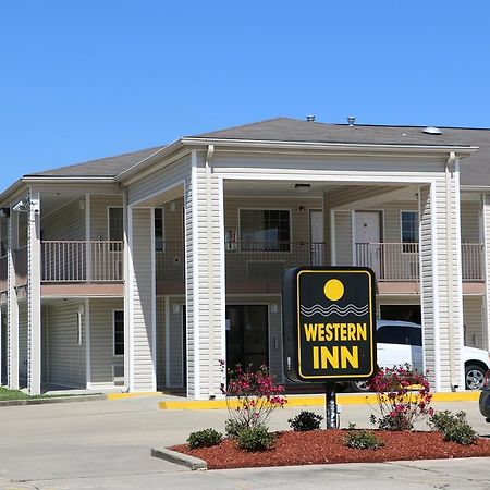 Western Inn Baker Екстериор снимка